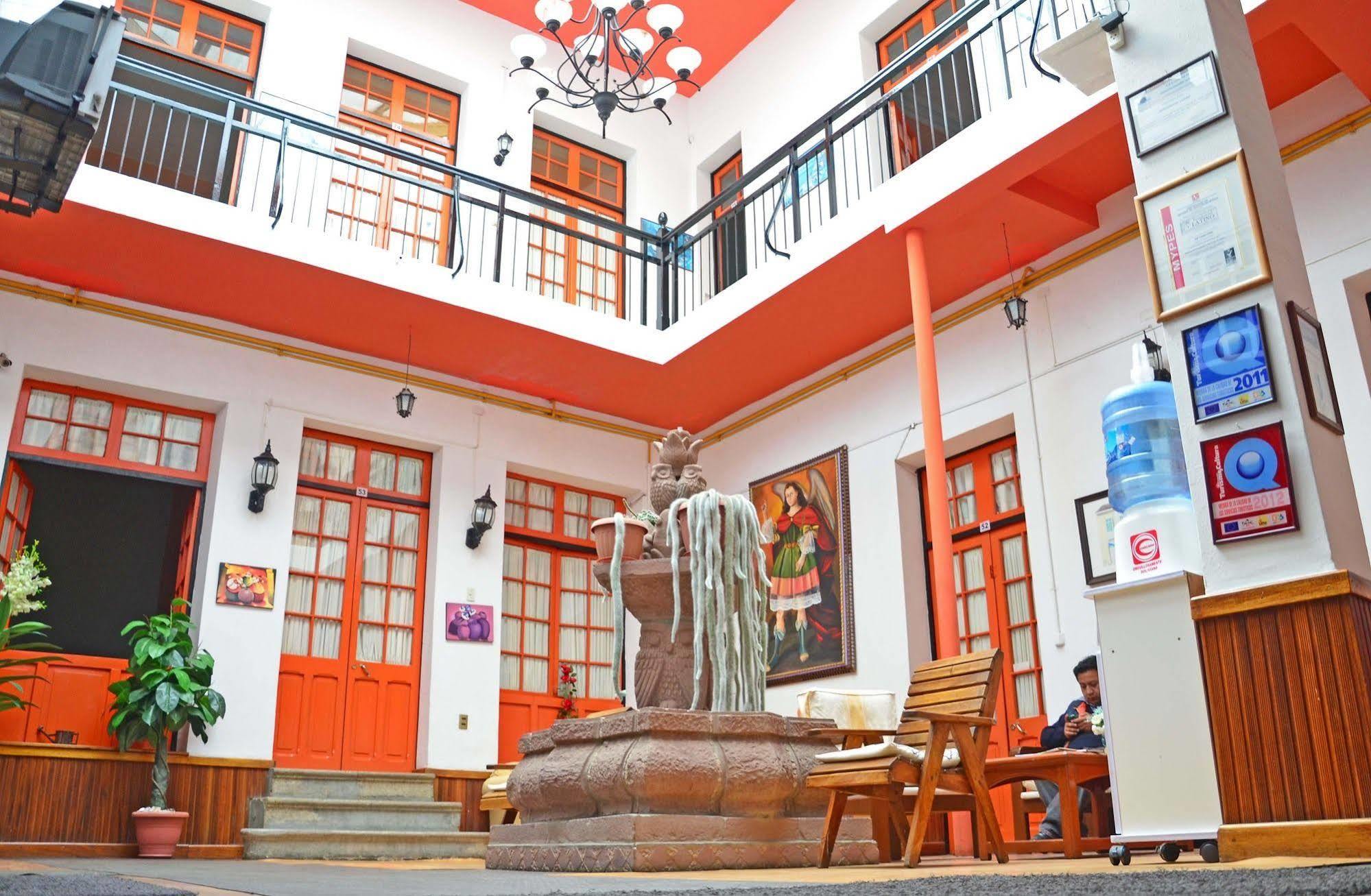 Momema Inn لاباز المظهر الخارجي الصورة