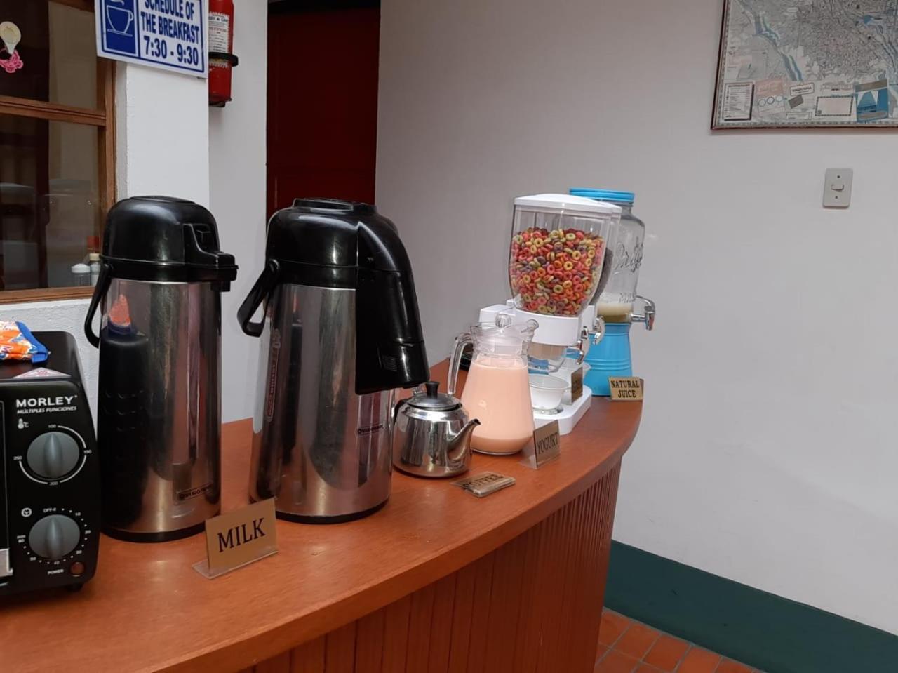 Momema Inn لاباز المظهر الخارجي الصورة