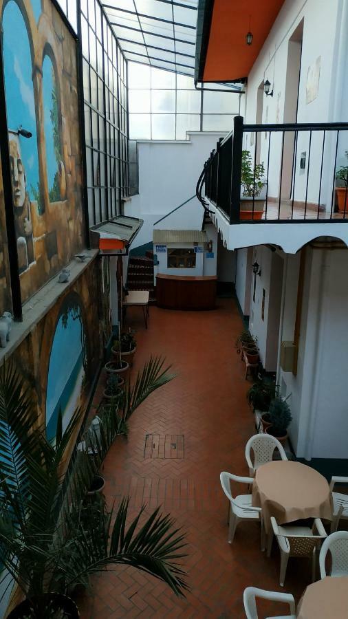 Momema Inn لاباز المظهر الخارجي الصورة